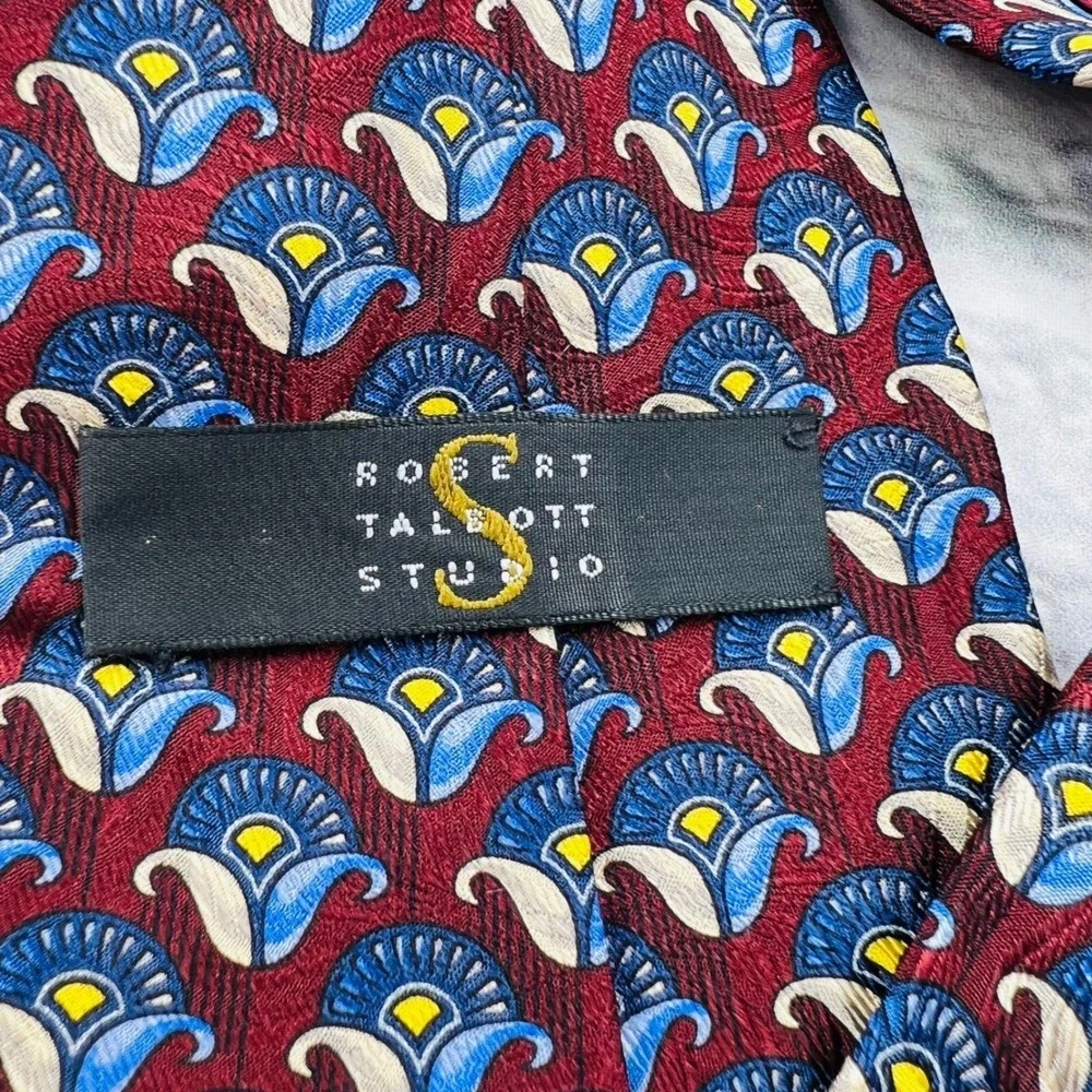 Robert Talbott Studio Burgundy Blue Paisley Silk Mens Necktie Preppy Career